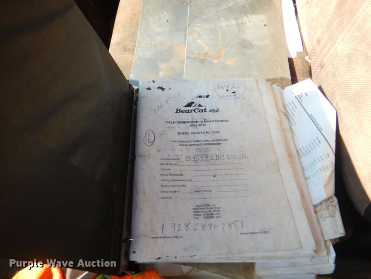 image for item JY9774 1992 Mack Midliner  oil distributor truck