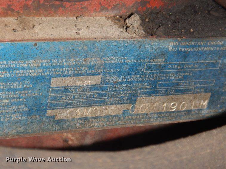 image for item JY9774 1992 Mack Midliner  oil distributor truck