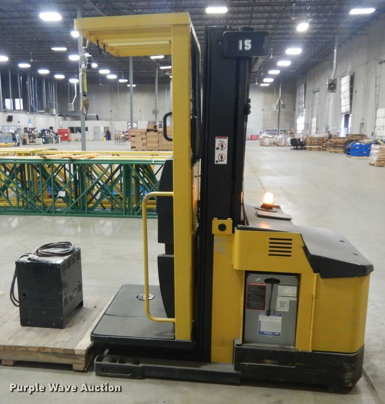 image for item KU9450 Yale 0S030ECN24TE089  order picker