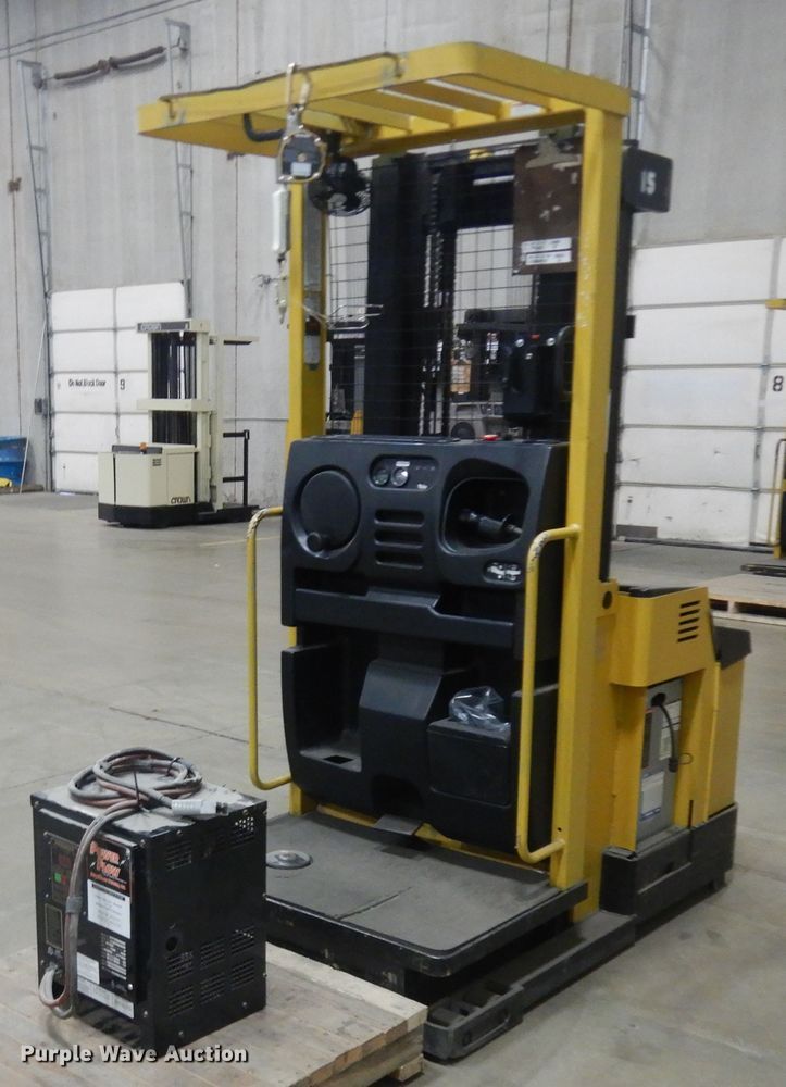 image for item KU9450 Yale 0S030ECN24TE089  order picker