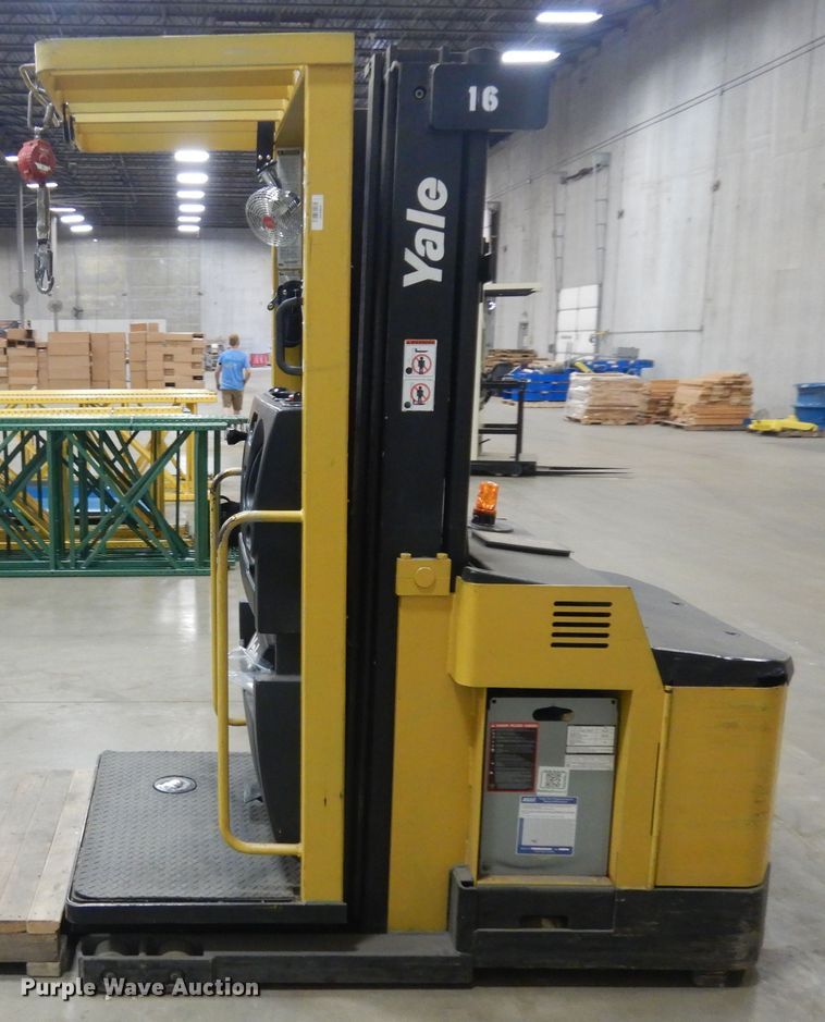 image for item KU9452 Yale 0S030ECN24TE089  order picker