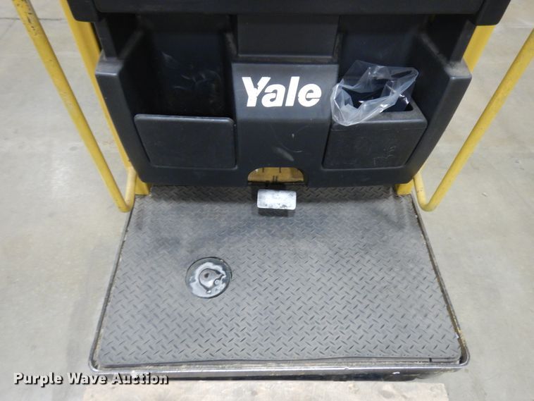 image for item KU9452 Yale 0S030ECN24TE089  order picker