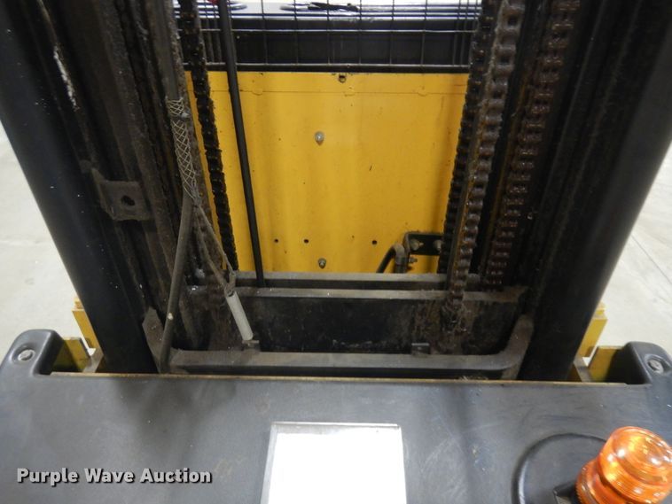 image for item KU9452 Yale 0S030ECN24TE089  order picker