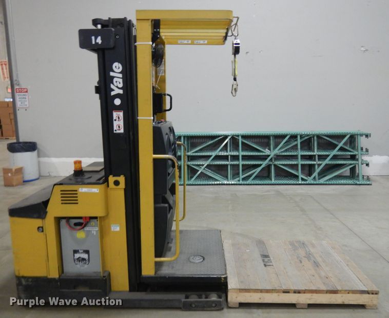 image for item KU9453 Yale 0S030ECN24TE089  order picker