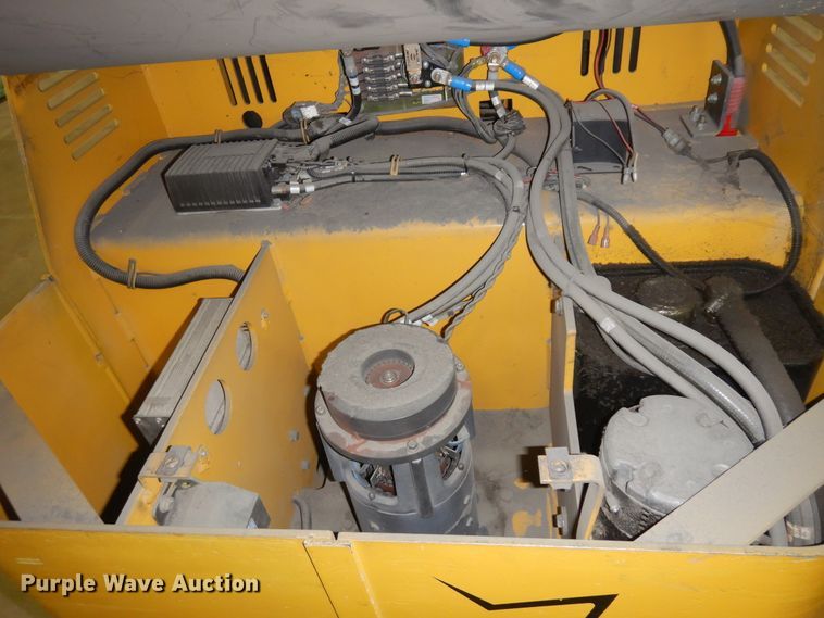 image for item KU9453 Yale 0S030ECN24TE089  order picker