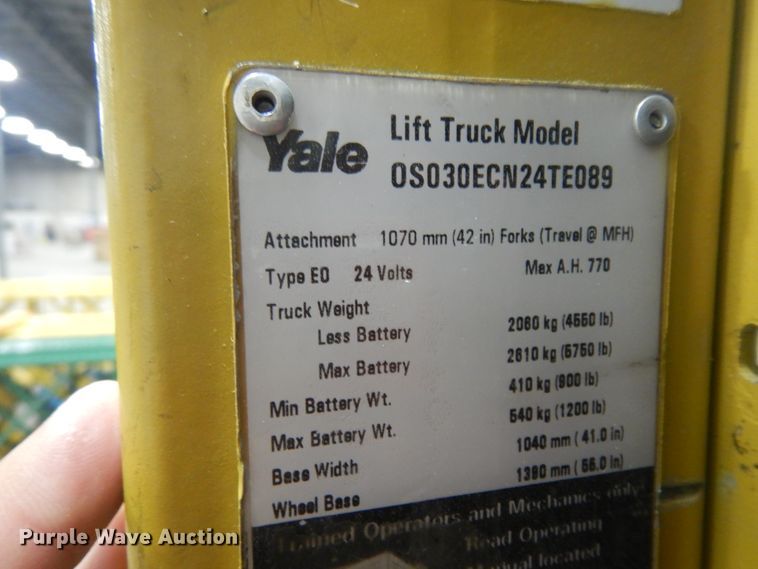 image for item KU9453 Yale 0S030ECN24TE089  order picker