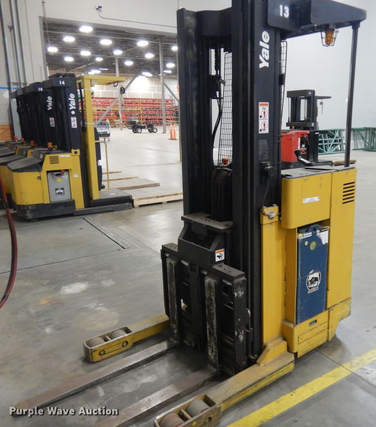 image for item KU9455 Yale NR040ADNS24TE091  forklift