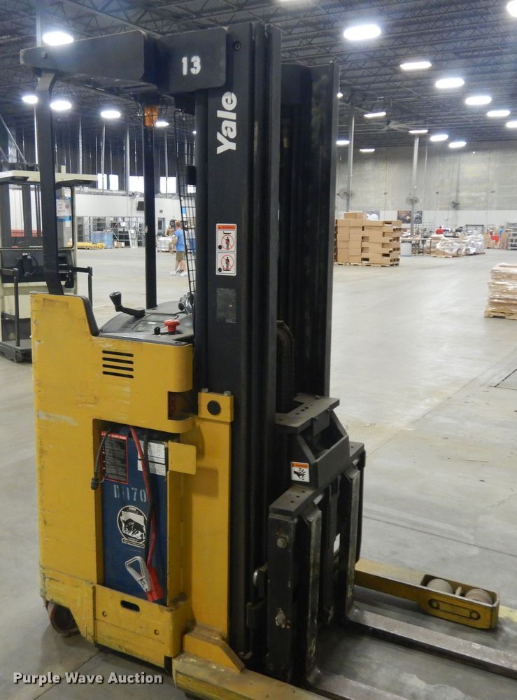image for item KU9455 Yale NR040ADNS24TE091  forklift
