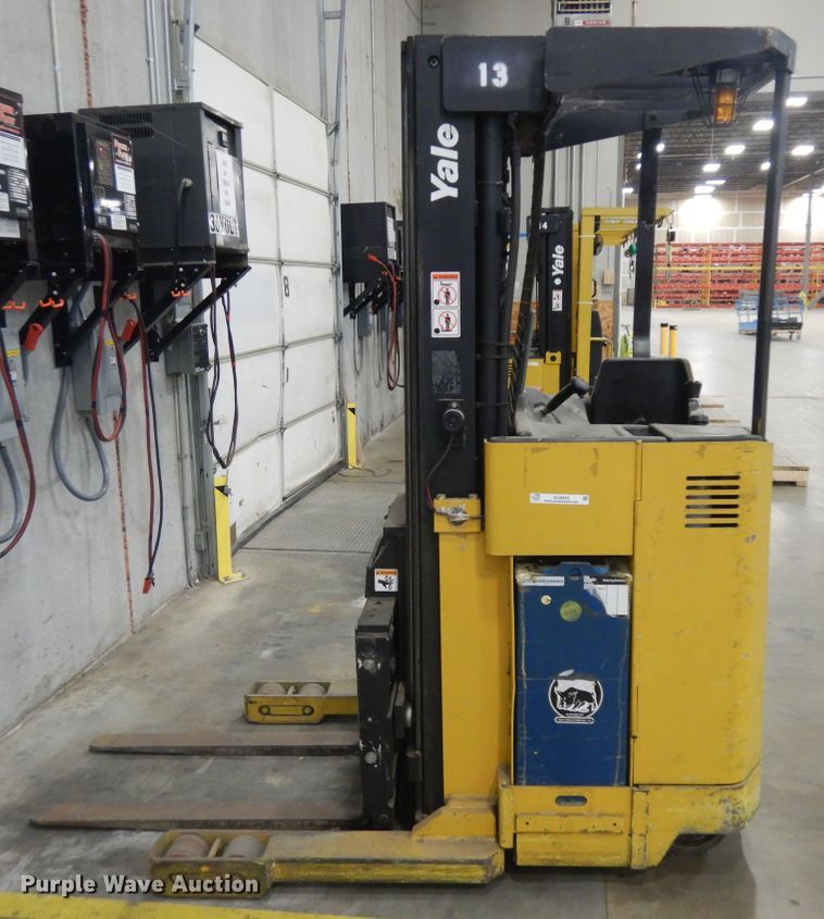 image for item KU9455 Yale NR040ADNS24TE091  forklift