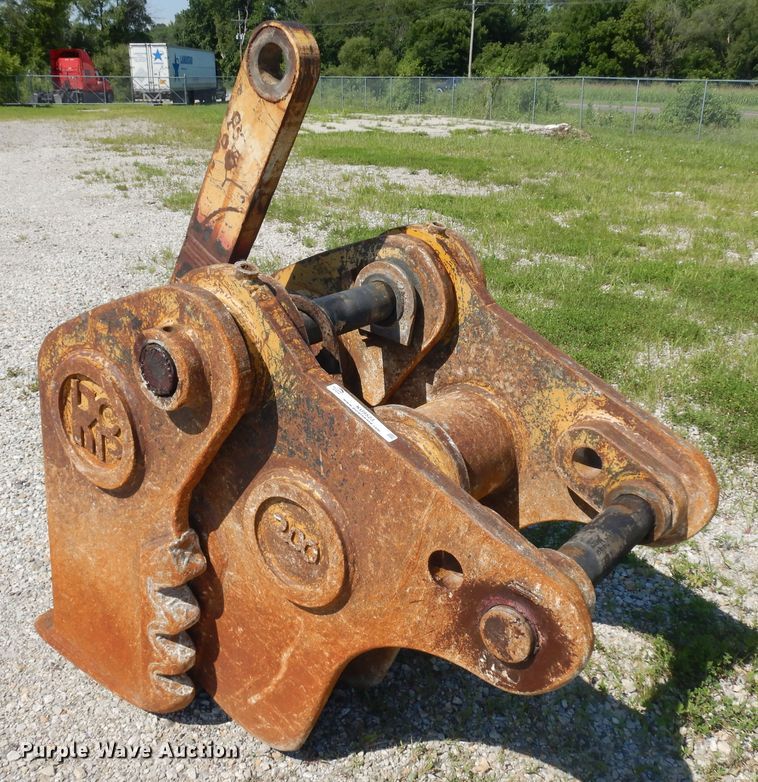 image for item KU9523 Excavator concrete pulverizer