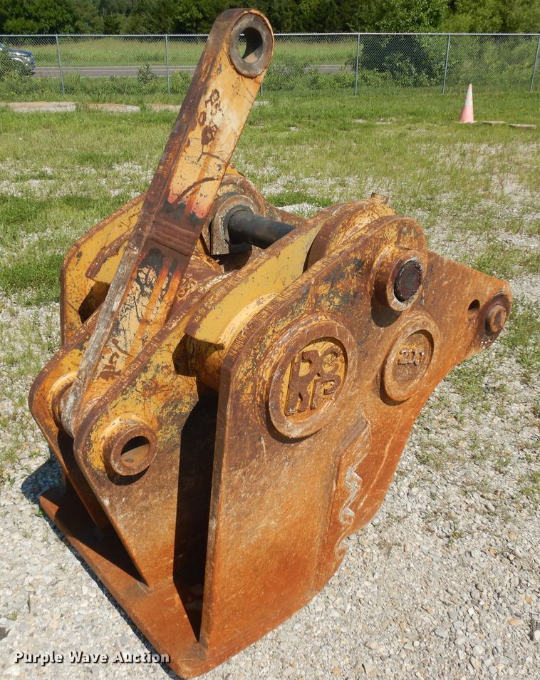 image for item KU9523 Excavator concrete pulverizer