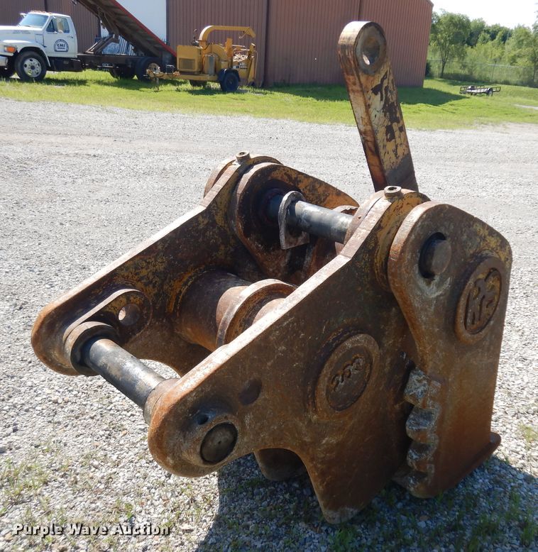 image for item KU9523 Excavator concrete pulverizer