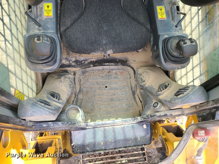 image for item L1311 2018 Caterpillar 299D2  tracked skid steer loader