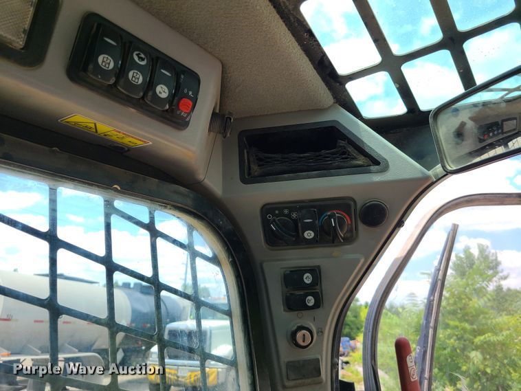 image for item L1311 2018 Caterpillar 299D2  tracked skid steer loader