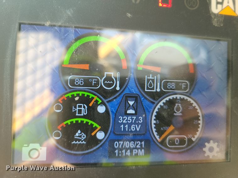 image for item L1311 2018 Caterpillar 299D2  tracked skid steer loader