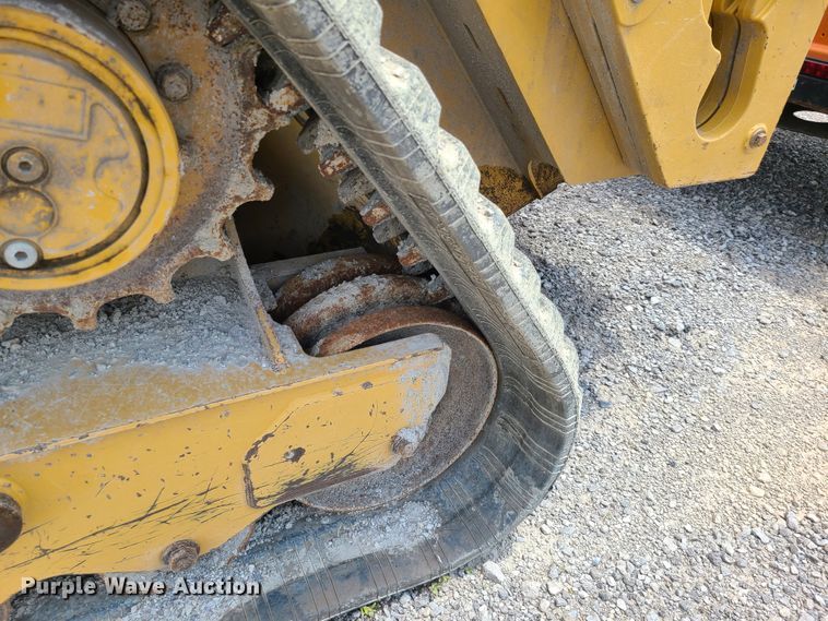 image for item L1311 2018 Caterpillar 299D2  tracked skid steer loader