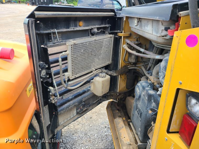 image for item L1311 2018 Caterpillar 299D2  tracked skid steer loader