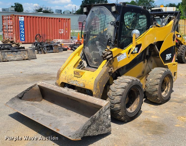 image for item L1322 2011 Caterpillar 262C  skid steer loader