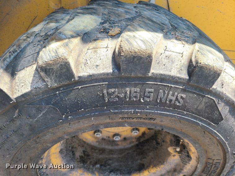 image for item L1322 2011 Caterpillar 262C  skid steer loader