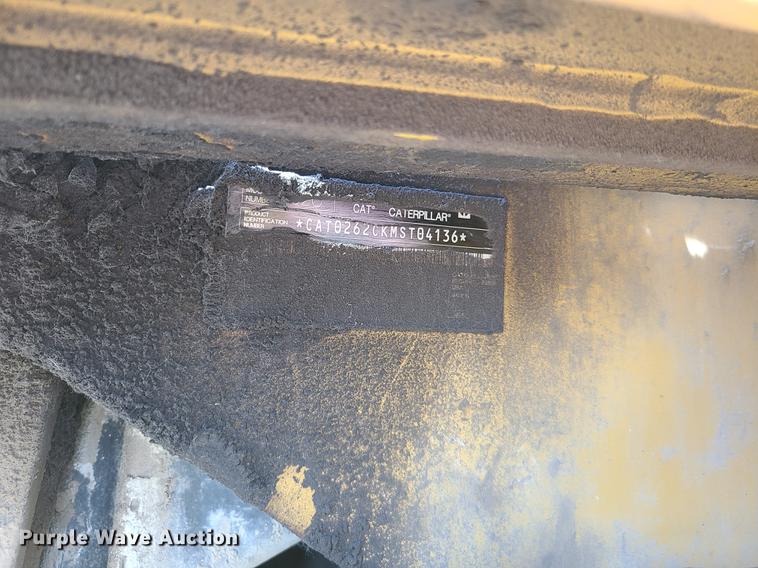 image for item L1322 2011 Caterpillar 262C  skid steer loader