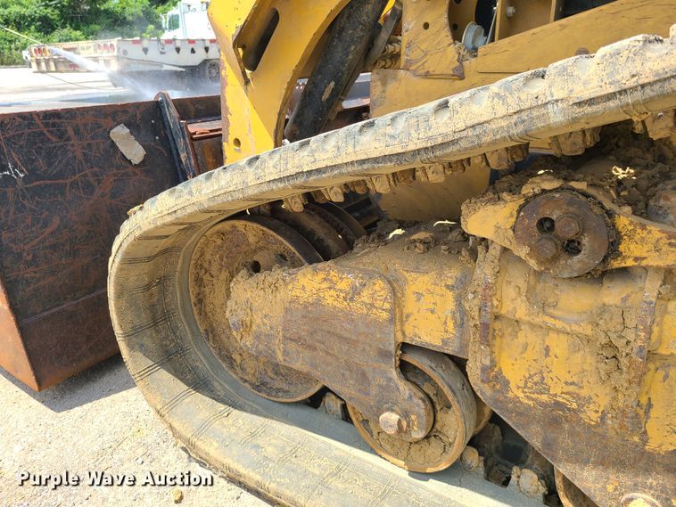 image for item L1324 2014 Caterpillar 299D  tracked skid steer loader