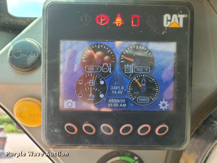 image for item L1325 2018 Caterpillar 299D2  tracked skid steer loader