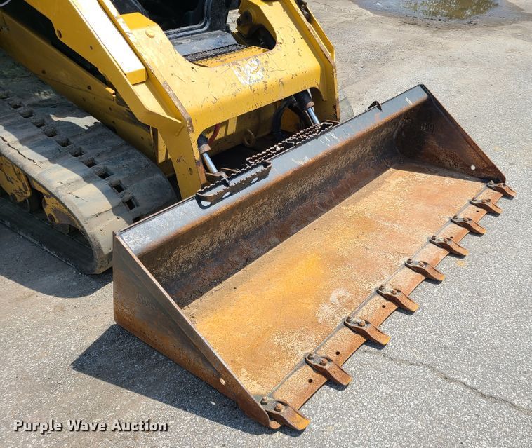 image for item L1325 2018 Caterpillar 299D2  tracked skid steer loader