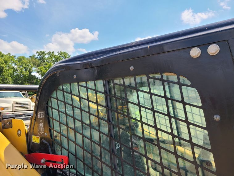 image for item L1325 2018 Caterpillar 299D2  tracked skid steer loader