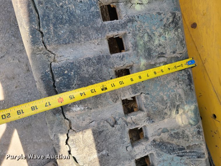 image for item L1325 2018 Caterpillar 299D2  tracked skid steer loader