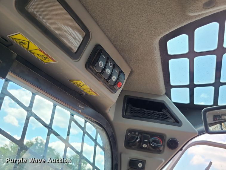 image for item L1327 2015 Caterpillar 299D  tracked skid steer loader