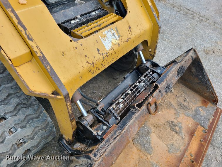 image for item L1327 2015 Caterpillar 299D  tracked skid steer loader