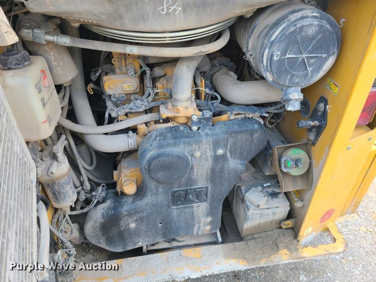 image for item L1327 2015 Caterpillar 299D  tracked skid steer loader