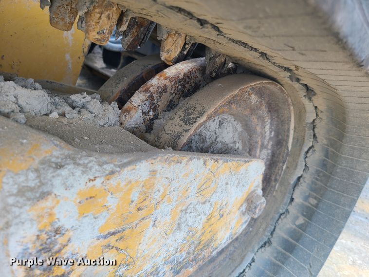 image for item L1327 2015 Caterpillar 299D  tracked skid steer loader