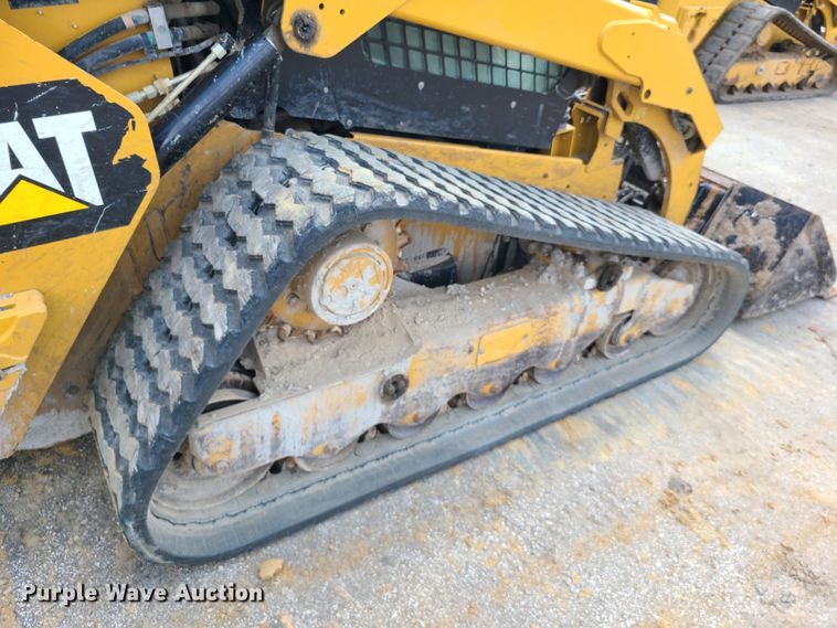 image for item L1327 2015 Caterpillar 299D  tracked skid steer loader