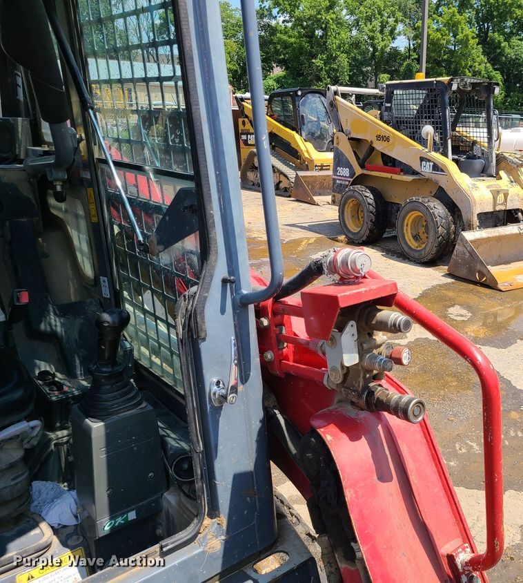 image for item L1328 2016 Takeuchi TL8  tracked skid steer loader