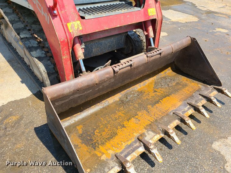 image for item L1328 2016 Takeuchi TL8  tracked skid steer loader