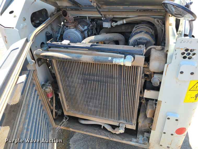 image for item L1328 2016 Takeuchi TL8  tracked skid steer loader