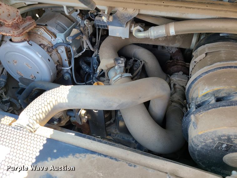 image for item L1328 2016 Takeuchi TL8  tracked skid steer loader