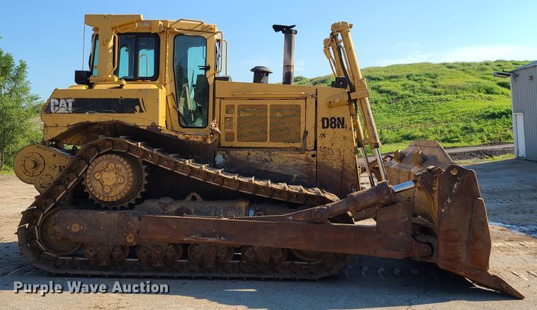 image for item L1331 1990 Caterpillar D8N  dozer