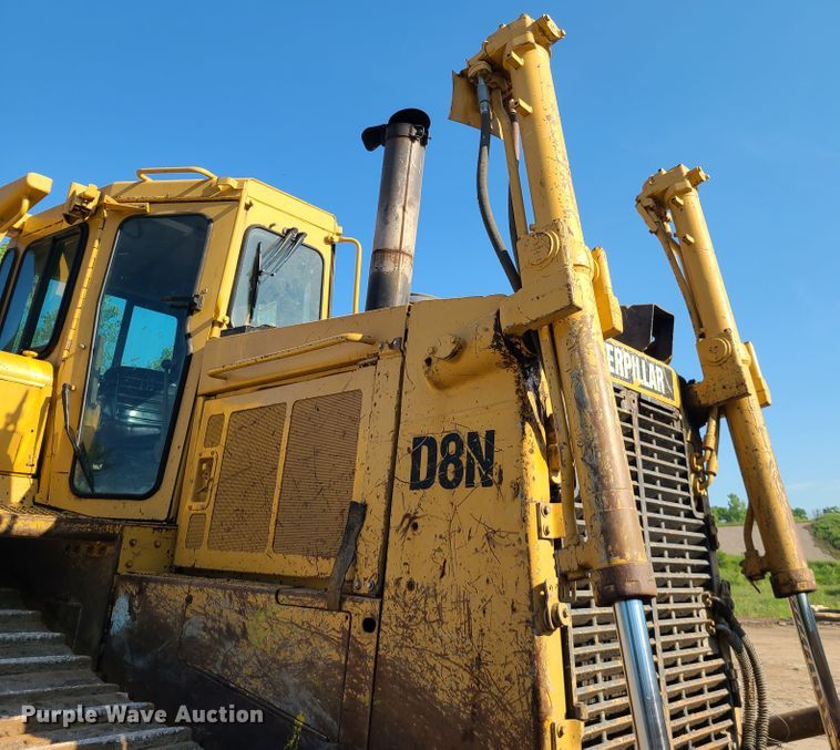 image for item L1331 1990 Caterpillar D8N  dozer