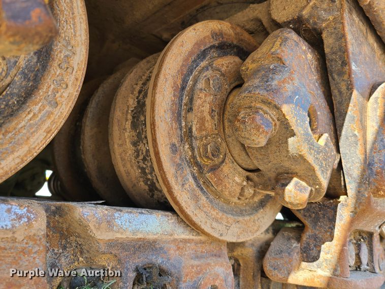 image for item L1331 1990 Caterpillar D8N  dozer