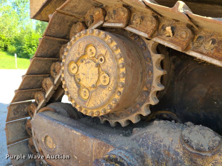 image for item L1331 1990 Caterpillar D8N  dozer