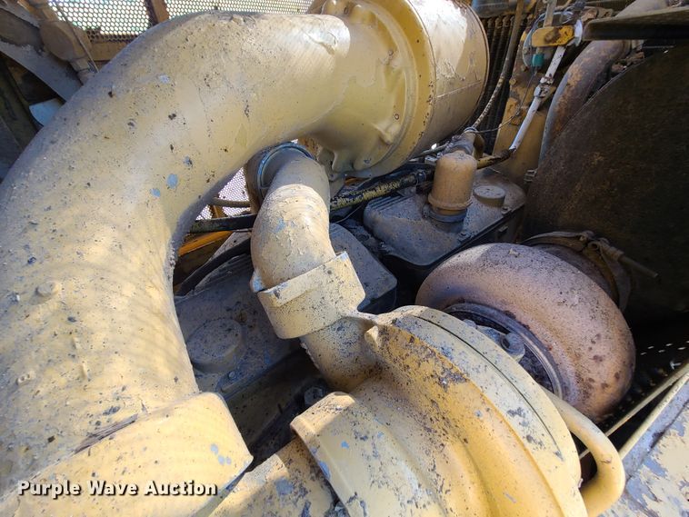 image for item L1331 1990 Caterpillar D8N  dozer