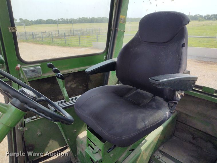 image for item BY9355 1973 John Deere 7520  4WD tractor