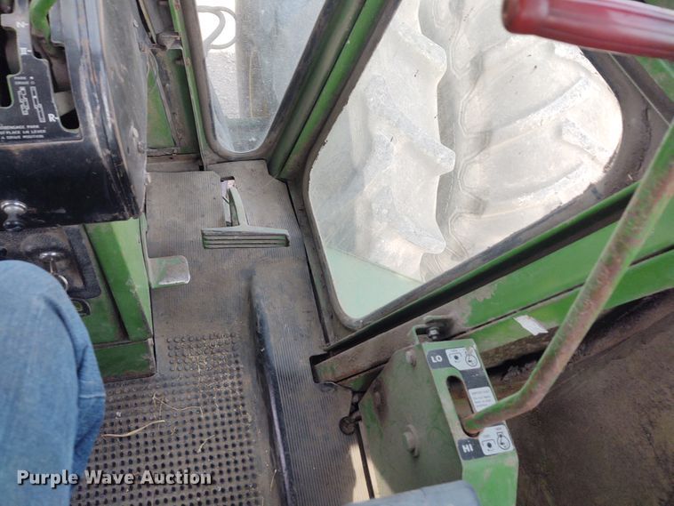 image for item BY9355 1973 John Deere 7520  4WD tractor