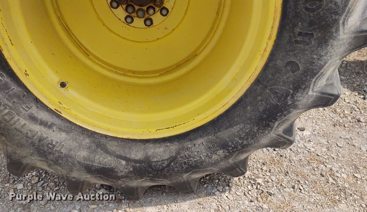 image for item BY9355 1973 John Deere 7520  4WD tractor