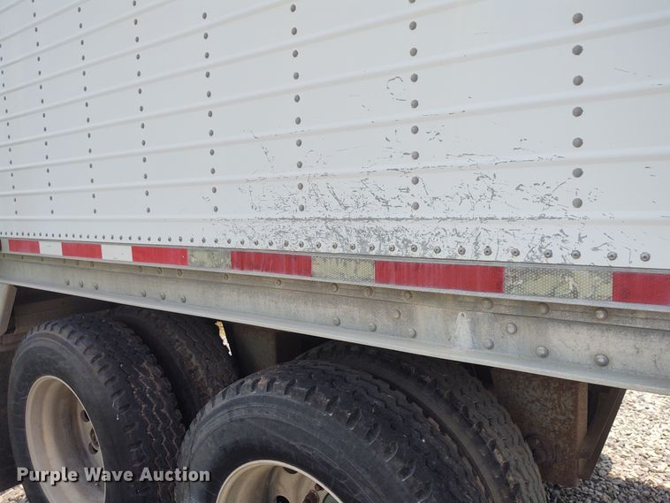 image for item BY9368 2002 Wilson  grain trailer