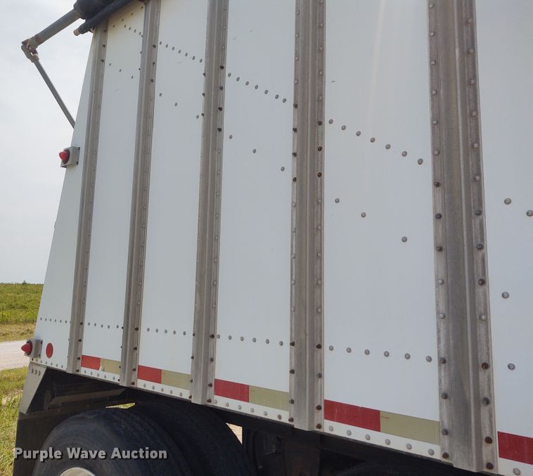 image for item BY9369 2002 Merritt  grain trailer