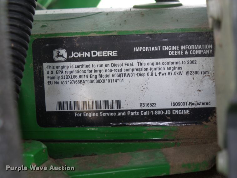 image for item DA7149 2004 John Deere 7220  MFWD tractor