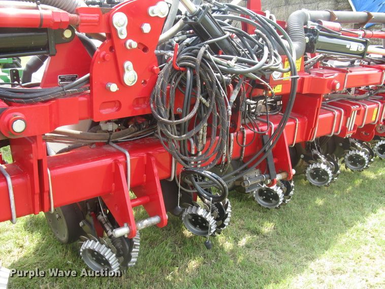 image for item DG5275 2019 White 9776 VE  no-till planter